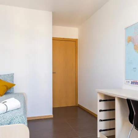 Zaragoza Apartment